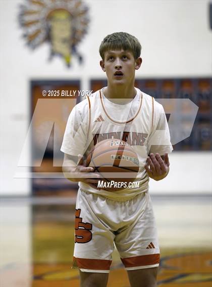 Thumbnail 3 in Grand Saline vs Alba-Golden photogallery.