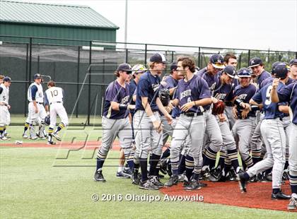Thumbnail 3 in Dallas Jesuit vs. Highland Park (UIL Class 6A Region II Quarterfinal) photogallery.
