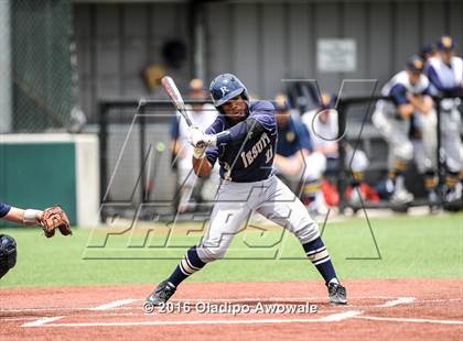 Thumbnail 1 in Dallas Jesuit vs. Highland Park (UIL Class 6A Region II Quarterfinal) photogallery.