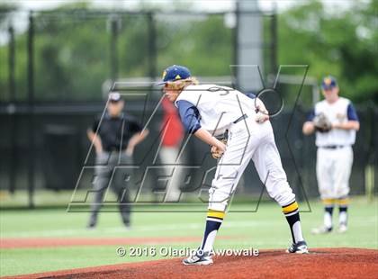 Thumbnail 1 in Dallas Jesuit vs. Highland Park (UIL Class 6A Region II Quarterfinal) photogallery.