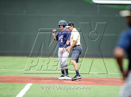 Thumbnail 3 in Dallas Jesuit vs. Highland Park (UIL Class 6A Region II Quarterfinal) photogallery.
