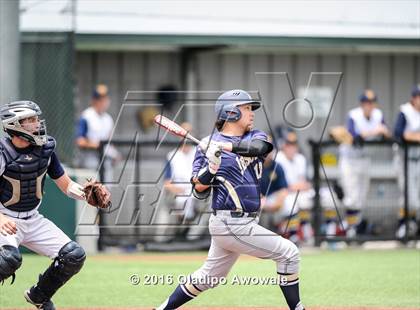 Thumbnail 2 in Dallas Jesuit vs. Highland Park (UIL Class 6A Region II Quarterfinal) photogallery.