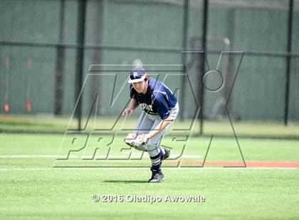 Thumbnail 1 in Dallas Jesuit vs. Highland Park (UIL Class 6A Region II Quarterfinal) photogallery.