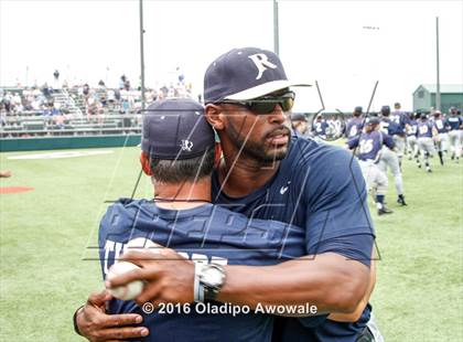 Thumbnail 3 in Dallas Jesuit vs. Highland Park (UIL Class 6A Region II Quarterfinal) photogallery.