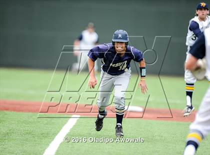 Thumbnail 2 in Dallas Jesuit vs. Highland Park (UIL Class 6A Region II Quarterfinal) photogallery.