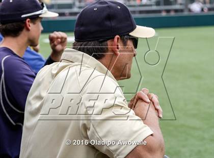Thumbnail 2 in Dallas Jesuit vs. Highland Park (UIL Class 6A Region II Quarterfinal) photogallery.