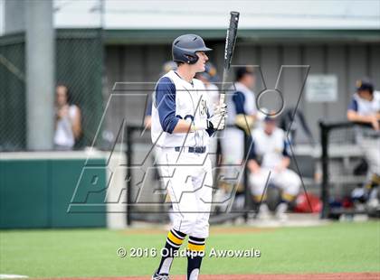 Thumbnail 1 in Dallas Jesuit vs. Highland Park (UIL Class 6A Region II Quarterfinal) photogallery.