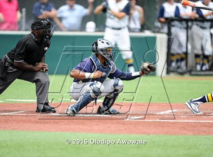 Thumbnail 3 in Dallas Jesuit vs. Highland Park (UIL Class 6A Region II Quarterfinal) photogallery.