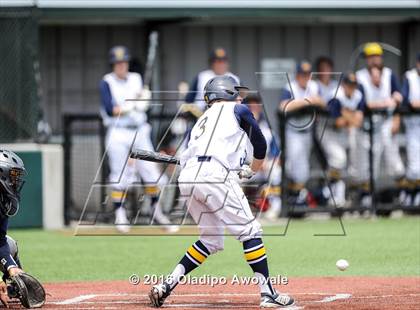 Thumbnail 2 in Dallas Jesuit vs. Highland Park (UIL Class 6A Region II Quarterfinal) photogallery.