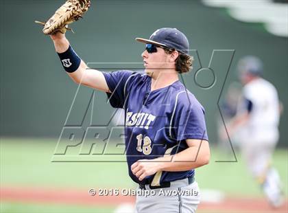 Thumbnail 3 in Dallas Jesuit vs. Highland Park (UIL Class 6A Region II Quarterfinal) photogallery.