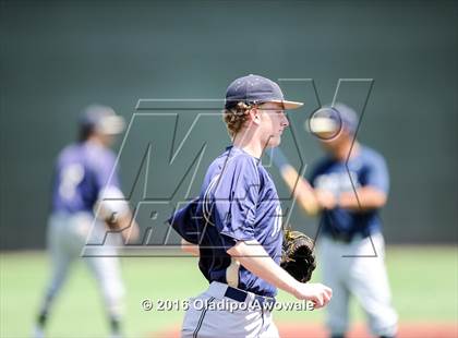 Thumbnail 2 in Dallas Jesuit vs. Highland Park (UIL Class 6A Region II Quarterfinal) photogallery.