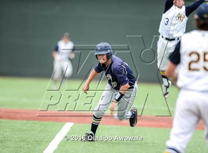 Thumbnail 3 in Dallas Jesuit vs. Highland Park (UIL Class 6A Region II Quarterfinal) photogallery.