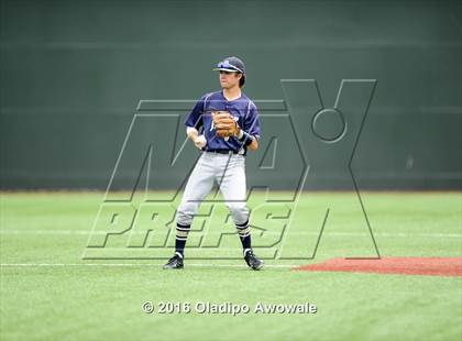 Thumbnail 1 in Dallas Jesuit vs. Highland Park (UIL Class 6A Region II Quarterfinal) photogallery.