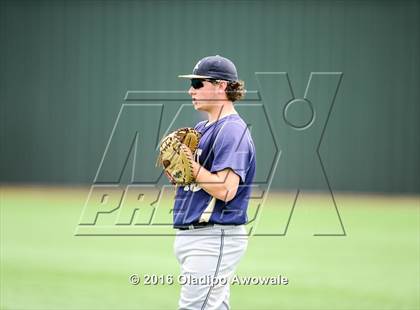 Thumbnail 1 in Dallas Jesuit vs. Highland Park (UIL Class 6A Region II Quarterfinal) photogallery.