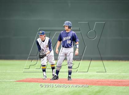 Thumbnail 1 in Dallas Jesuit vs. Highland Park (UIL Class 6A Region II Quarterfinal) photogallery.
