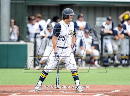 Thumbnail 2 in Dallas Jesuit vs. Highland Park (UIL Class 6A Region II Quarterfinal) photogallery.