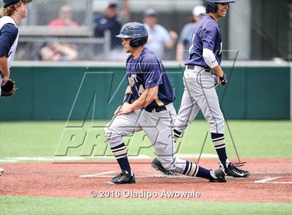 Thumbnail 1 in Dallas Jesuit vs. Highland Park (UIL Class 6A Region II Quarterfinal) photogallery.