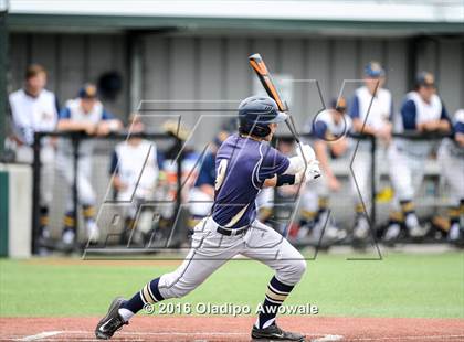 Thumbnail 2 in Dallas Jesuit vs. Highland Park (UIL Class 6A Region II Quarterfinal) photogallery.