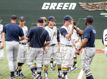 Thumbnail 2 in Dallas Jesuit vs. Highland Park (UIL Class 6A Region II Quarterfinal) photogallery.
