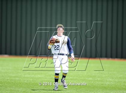Thumbnail 2 in Dallas Jesuit vs. Highland Park (UIL Class 6A Region II Quarterfinal) photogallery.