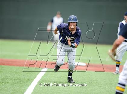 Thumbnail 3 in Dallas Jesuit vs. Highland Park (UIL Class 6A Region II Quarterfinal) photogallery.