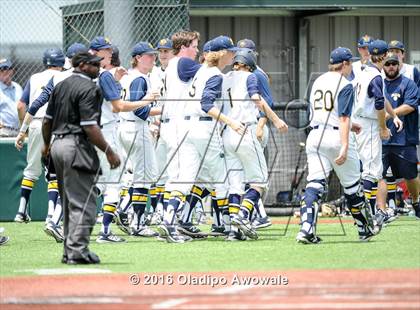 Thumbnail 2 in Dallas Jesuit vs. Highland Park (UIL Class 6A Region II Quarterfinal) photogallery.