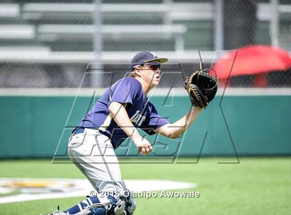 Thumbnail 3 in Dallas Jesuit vs. Highland Park (UIL Class 6A Region II Quarterfinal) photogallery.