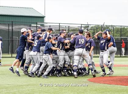 Thumbnail 2 in Dallas Jesuit vs. Highland Park (UIL Class 6A Region II Quarterfinal) photogallery.