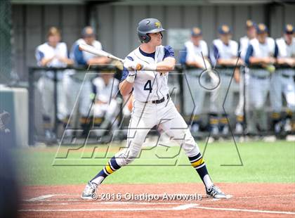 Thumbnail 3 in Dallas Jesuit vs. Highland Park (UIL Class 6A Region II Quarterfinal) photogallery.