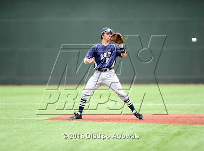 Thumbnail 2 in Dallas Jesuit vs. Highland Park (UIL Class 6A Region II Quarterfinal) photogallery.