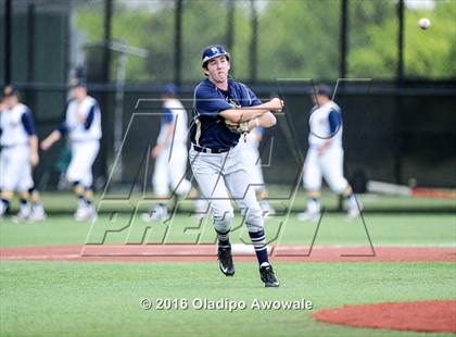 Thumbnail 2 in Dallas Jesuit vs. Highland Park (UIL Class 6A Region II Quarterfinal) photogallery.