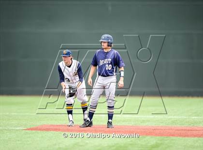 Thumbnail 3 in Dallas Jesuit vs. Highland Park (UIL Class 6A Region II Quarterfinal) photogallery.