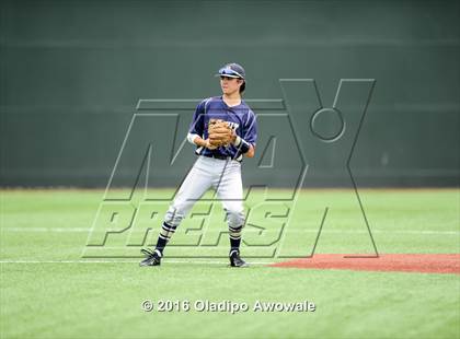Thumbnail 3 in Dallas Jesuit vs. Highland Park (UIL Class 6A Region II Quarterfinal) photogallery.