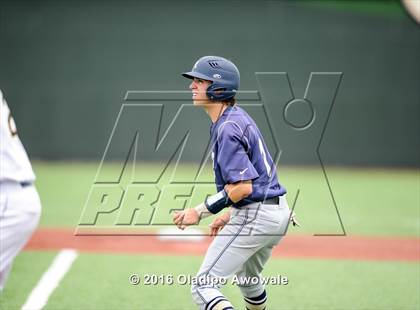 Thumbnail 3 in Dallas Jesuit vs. Highland Park (UIL Class 6A Region II Quarterfinal) photogallery.