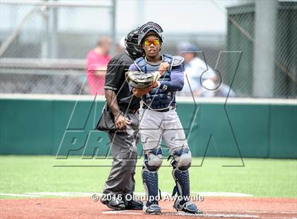 Thumbnail 1 in Dallas Jesuit vs. Highland Park (UIL Class 6A Region II Quarterfinal) photogallery.