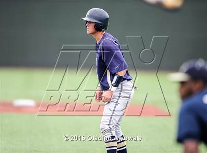 Thumbnail 1 in Dallas Jesuit vs. Highland Park (UIL Class 6A Region II Quarterfinal) photogallery.