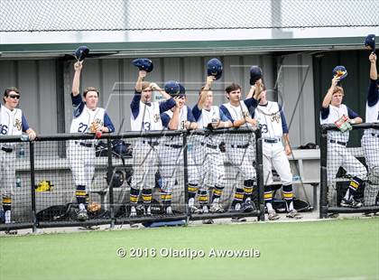 Thumbnail 1 in Dallas Jesuit vs. Highland Park (UIL Class 6A Region II Quarterfinal) photogallery.