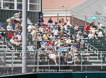 Thumbnail 1 in Dallas Jesuit vs. Highland Park (UIL Class 6A Region II Quarterfinal) photogallery.