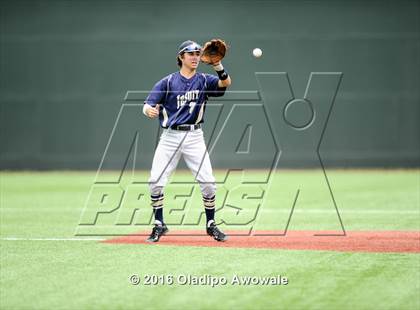 Thumbnail 3 in Dallas Jesuit vs. Highland Park (UIL Class 6A Region II Quarterfinal) photogallery.