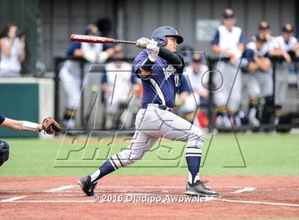 Thumbnail 1 in Dallas Jesuit vs. Highland Park (UIL Class 6A Region II Quarterfinal) photogallery.