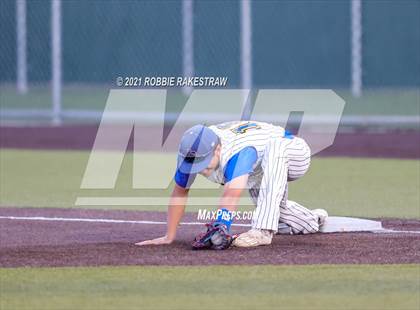 Thumbnail 1 in Sunnyvale vs. Bullard (UIL 4A Area) photogallery.