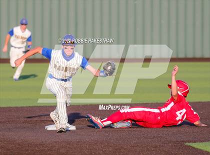 Thumbnail 2 in Sunnyvale vs. Bullard (UIL 4A Area) photogallery.