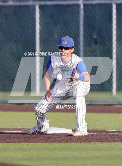 Thumbnail 1 in Sunnyvale vs. Bullard (UIL 4A Area) photogallery.