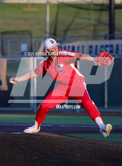 Thumbnail 3 in Sunnyvale vs. Bullard (UIL 4A Area) photogallery.