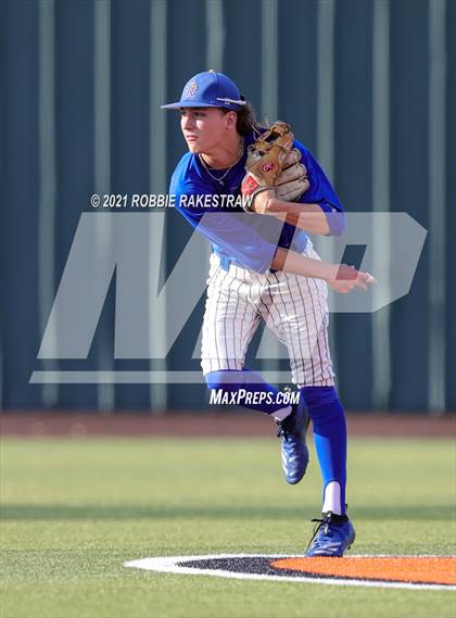 Thumbnail 2 in Sunnyvale vs. Bullard (UIL 4A Area) photogallery.