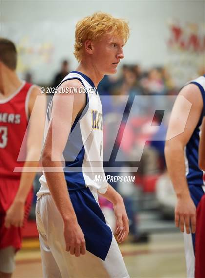 Thumbnail 2 in Tonopah vs. Lund photogallery.