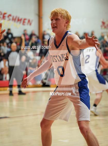 Thumbnail 1 in Tonopah vs. Lund photogallery.