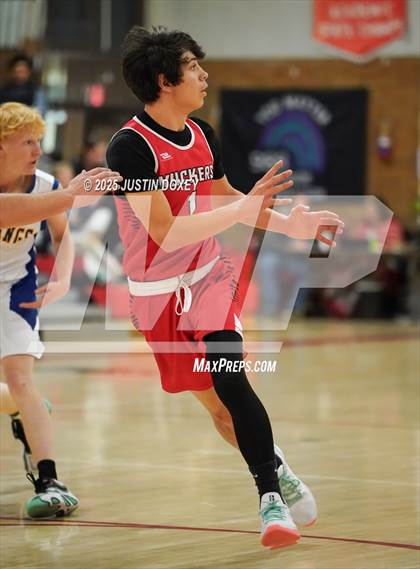 Thumbnail 3 in Tonopah vs. Lund photogallery.