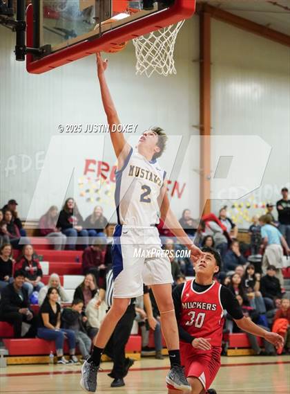 Thumbnail 2 in Tonopah vs. Lund photogallery.