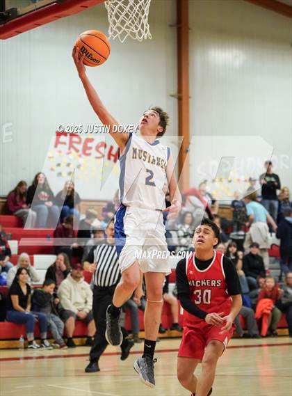Thumbnail 1 in Tonopah vs. Lund photogallery.